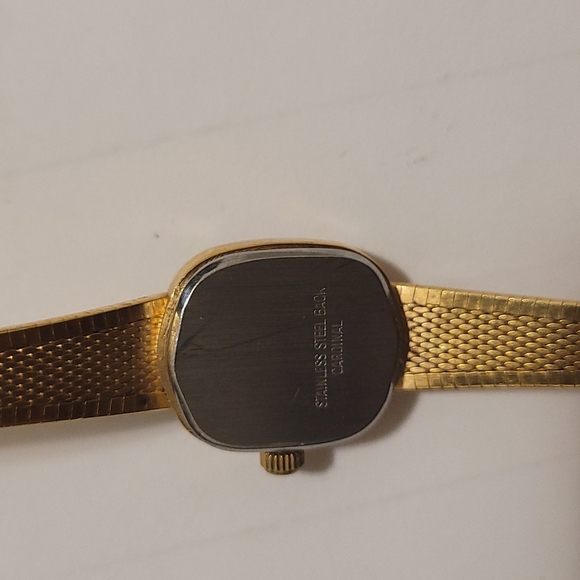 Ladies Cardinal diamond gold watch - Picture 3 of 3
